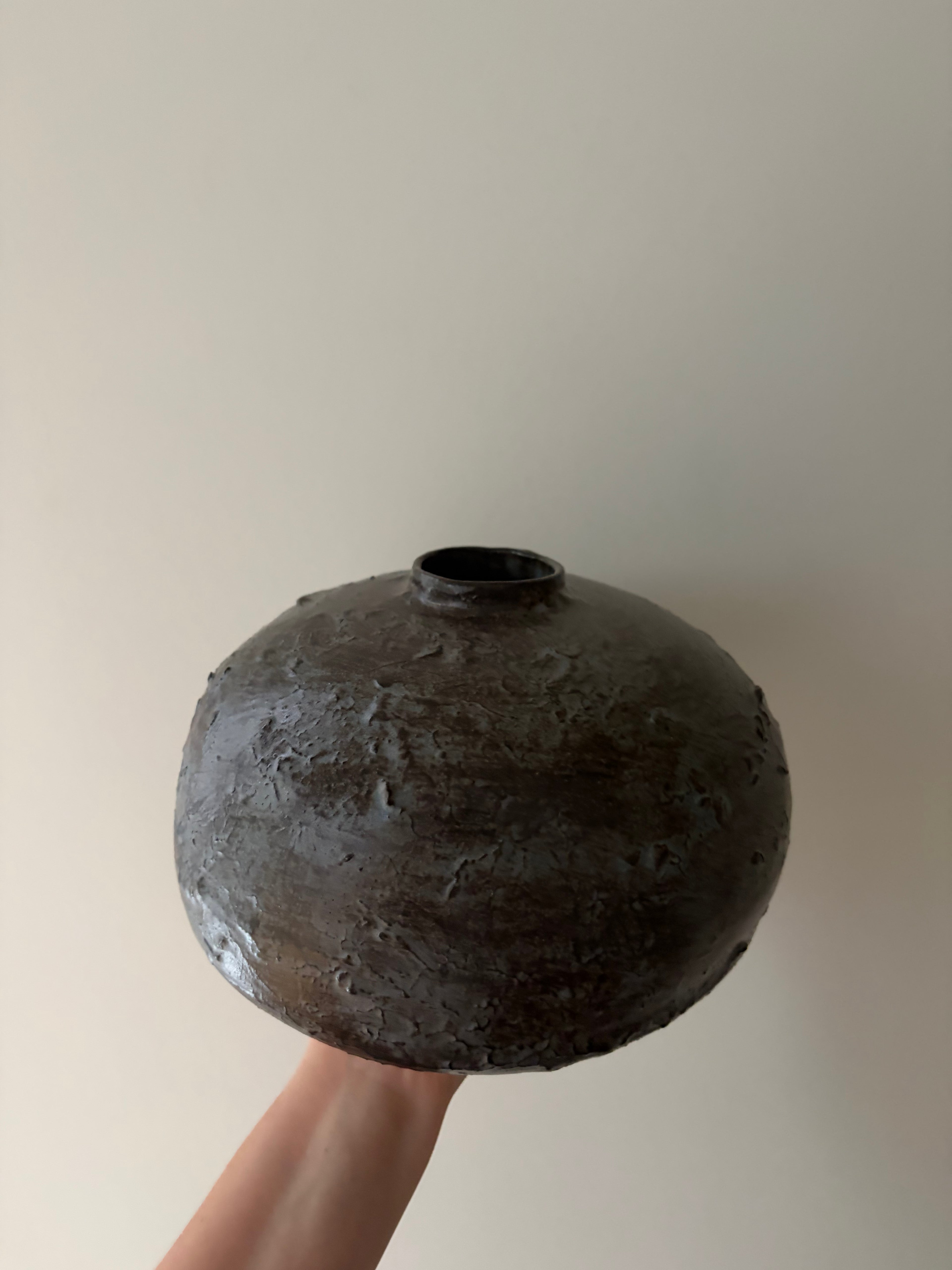 Tessa Vase